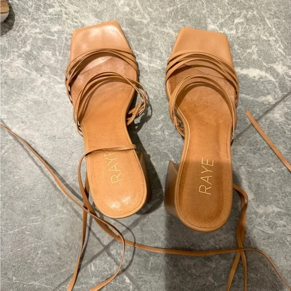 Brown Raye Lace Heel - Picture 1 of 3